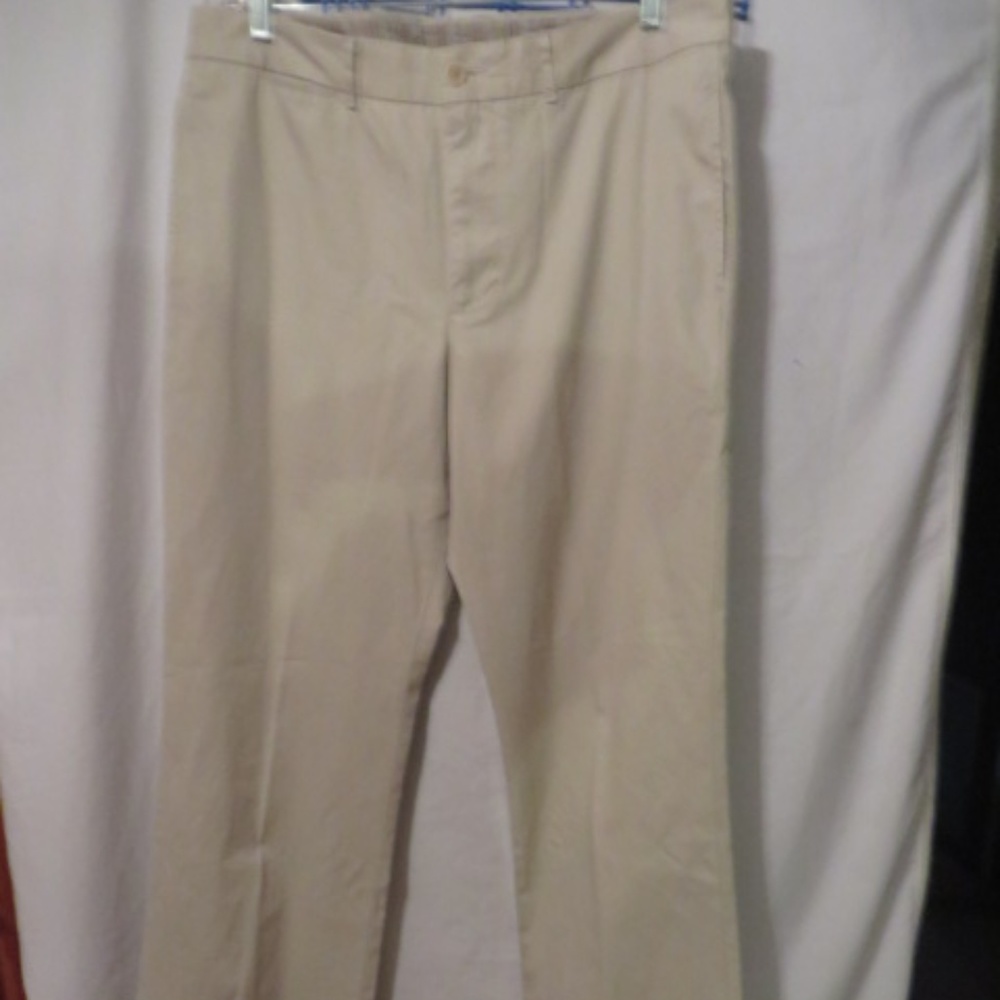 Banana Republic Beige Flat Front Pants, Sz. 36/34